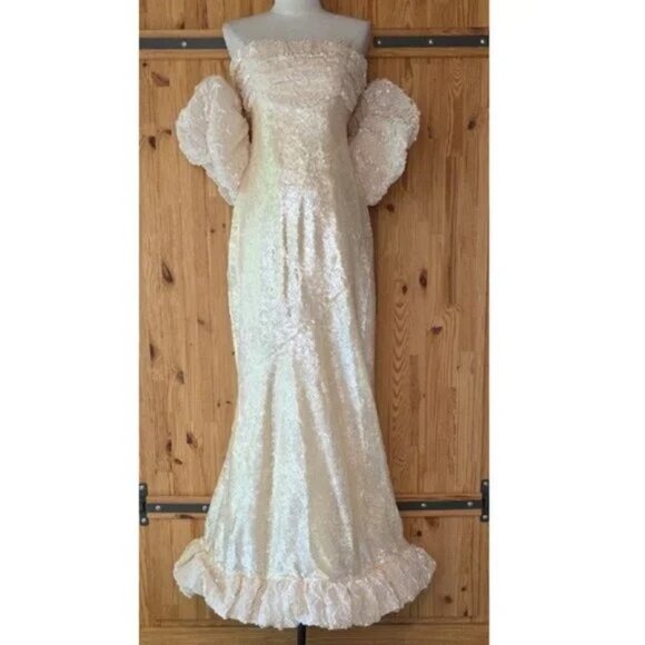 NEW FOR LOVE AND LEMONS KESSIE OFF THE SHOULDER SEQUIN CREAM MAXI GOWN DRESS M - Picture 3 of 9